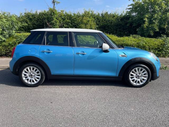 2015 Mini Hatchback 1.5 Cooper 5dr Auto