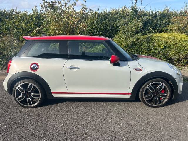 2015 Mini Hatchback 2.0 John Cooper Works 3dr