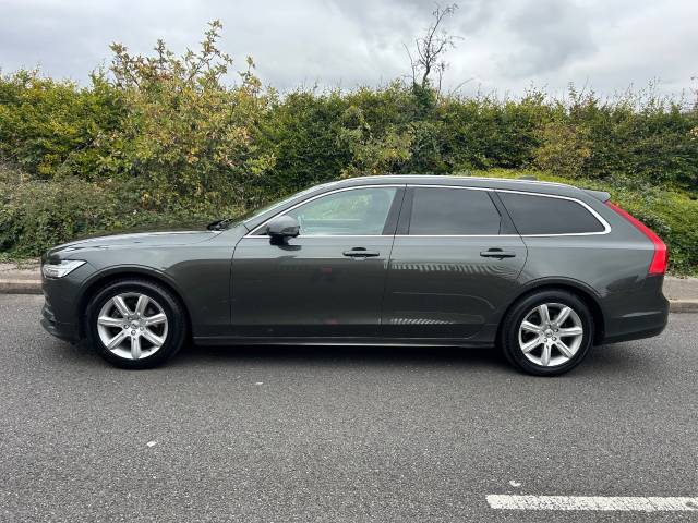 2019 Volvo V90 2.0 D4 Momentum 5dr Geartronic
