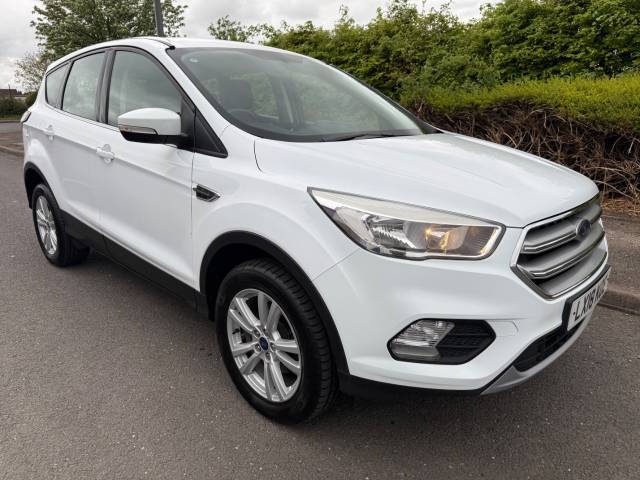 Ford Kuga 1.5 EcoBoost 120 Zetec 5dr 2WD Hatchback Petrol Frozen White