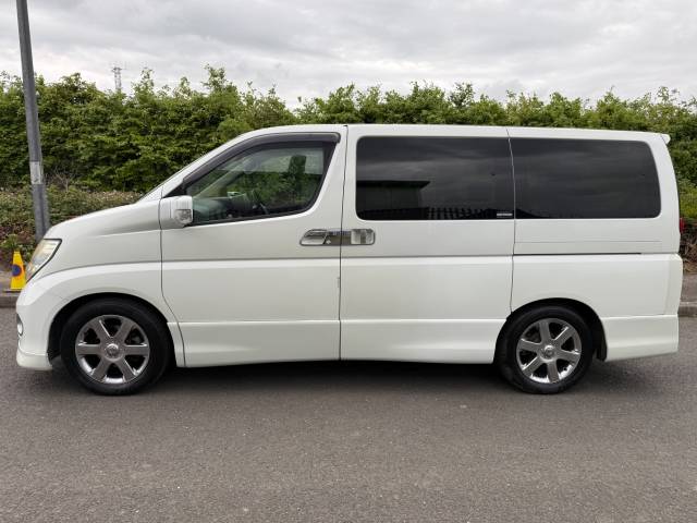 2022 Nissan Elgrand 3.5 E 51