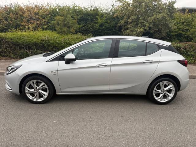 2017 Vauxhall Astra 1.6 CDTi 16V 136 SRi 5dr
